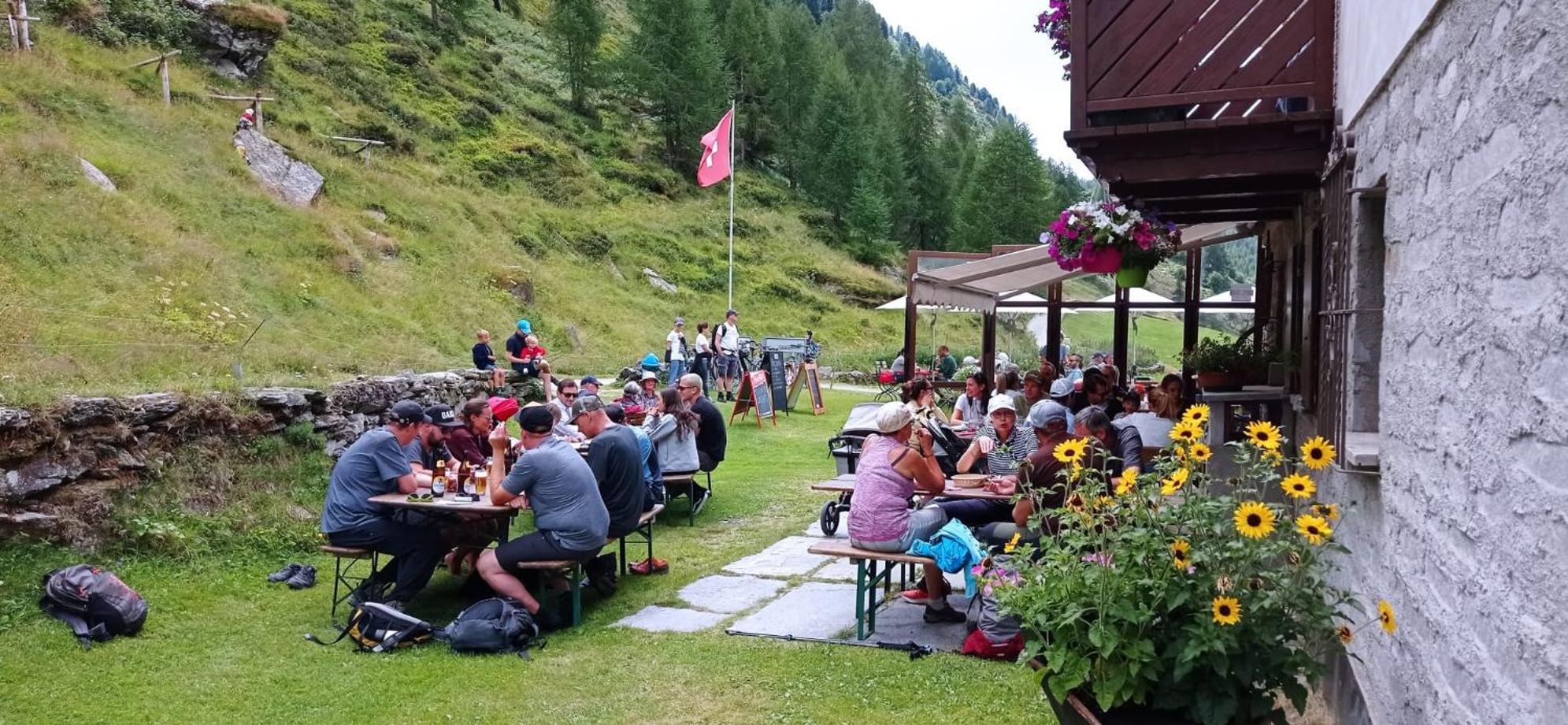 Hotel Ristorante Lagrev Maloja Kültér fotó