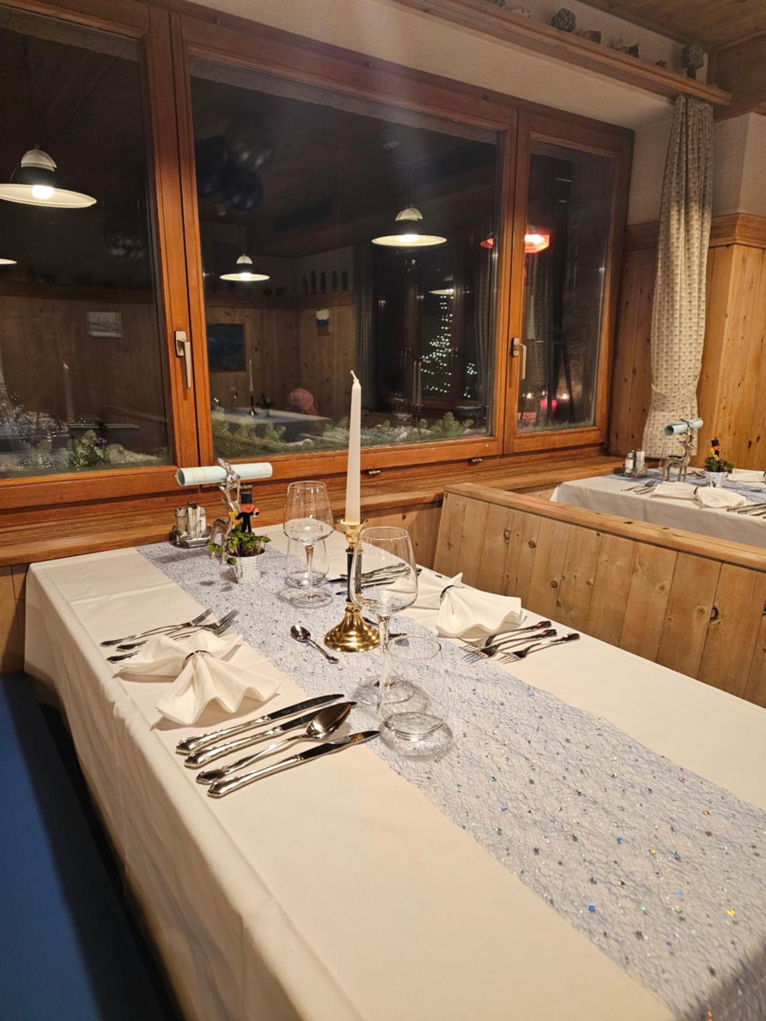 Hotel Ristorante Lagrev Maloja Kültér fotó