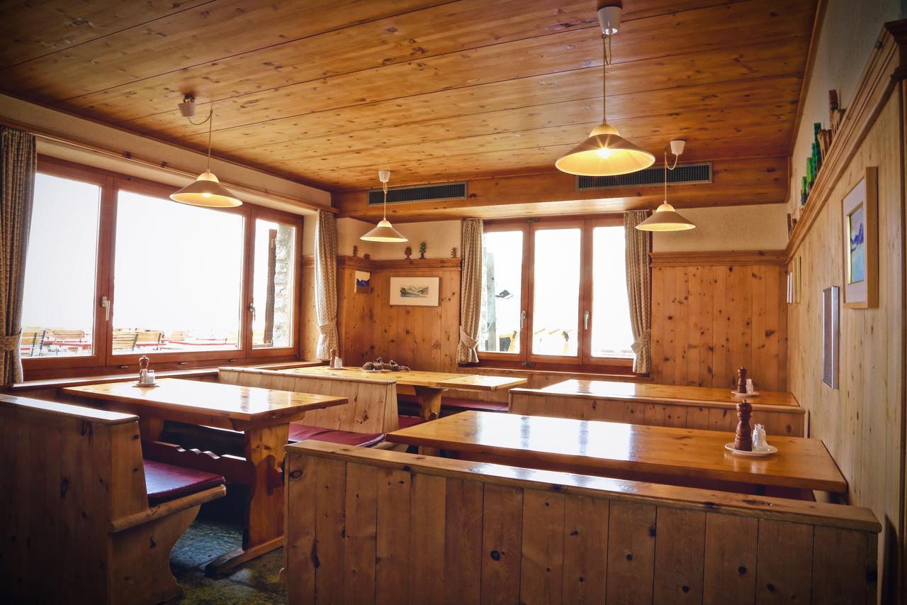 Hotel Ristorante Lagrev Maloja Kültér fotó